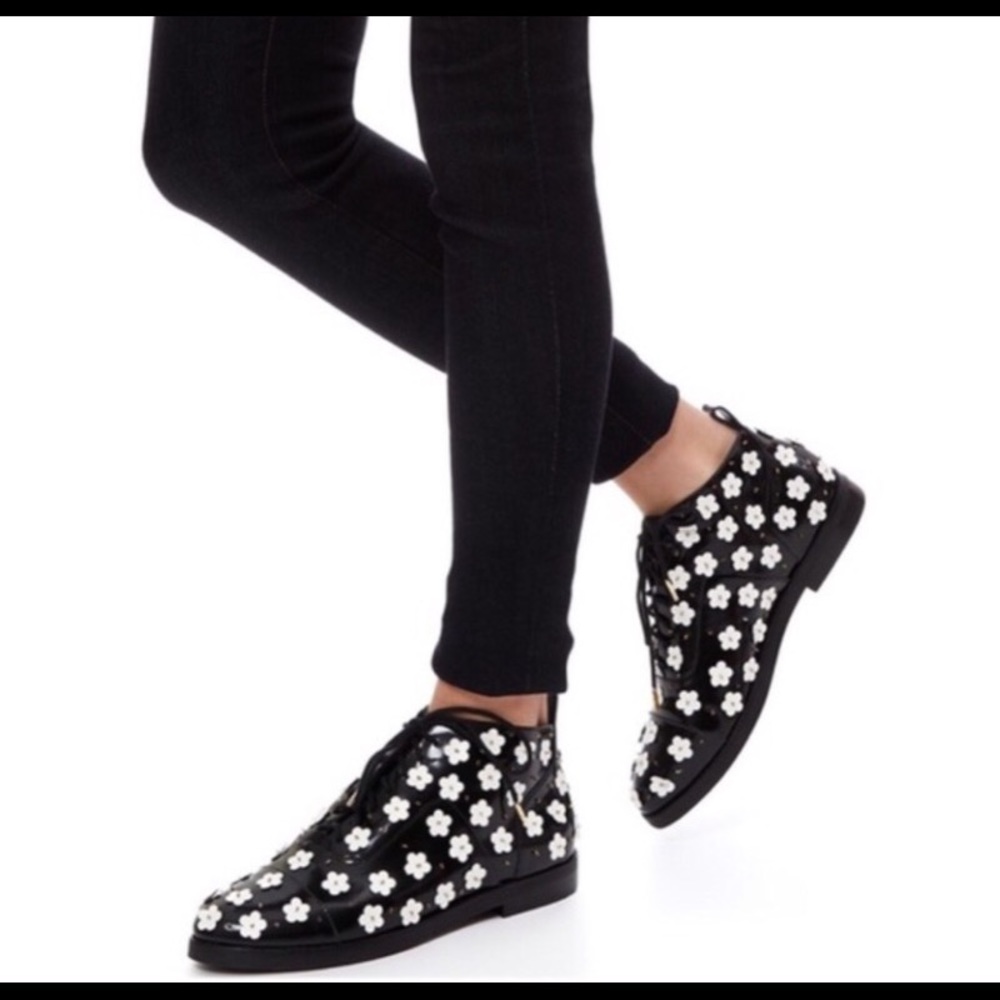 Black and White Floral Ankle Booties with Platform Soles - Picture 3 of 3